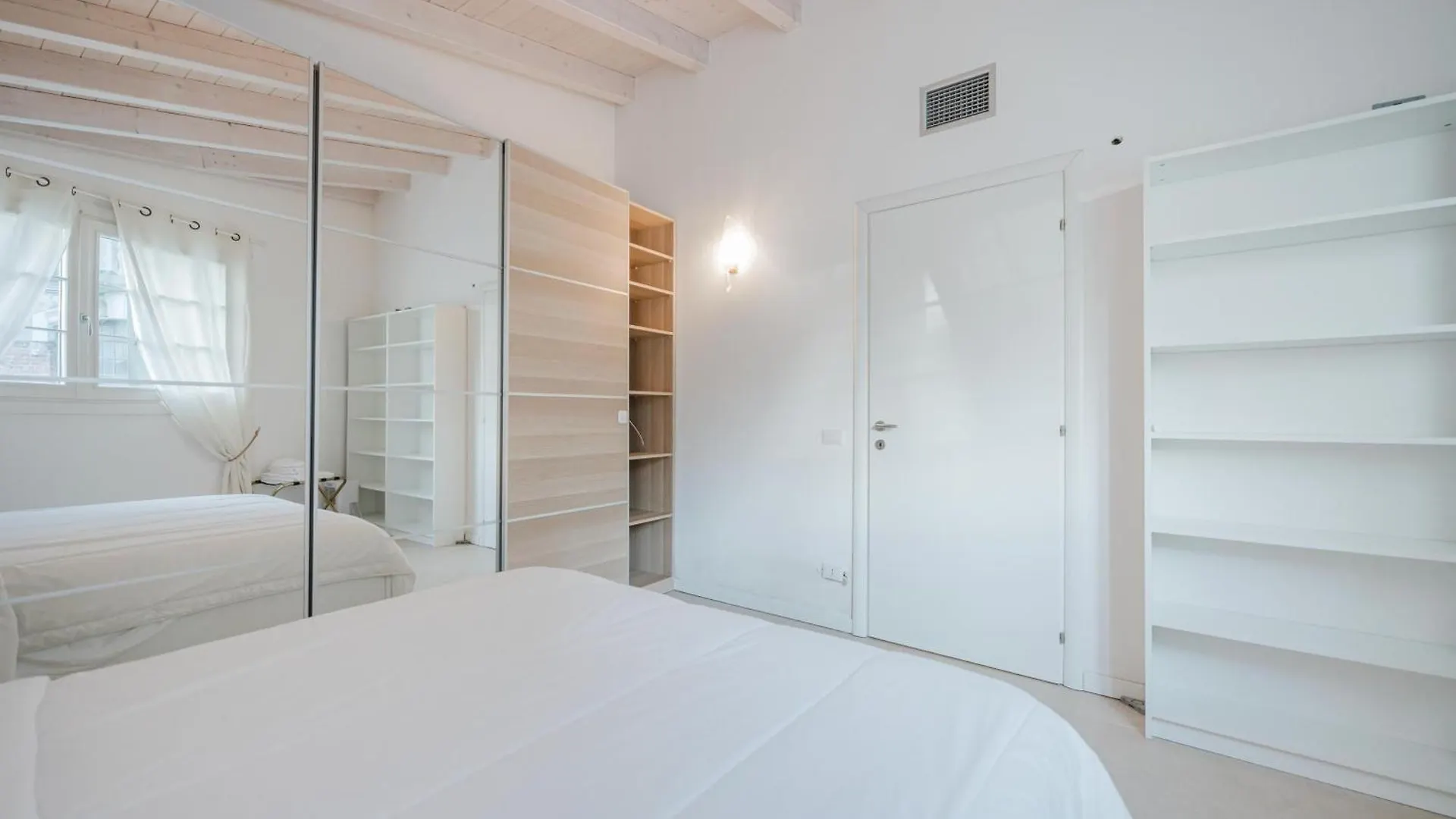 Casa Dell'Aquila - Murano - 10 Min From Venice - Wifi 0*,  Italien