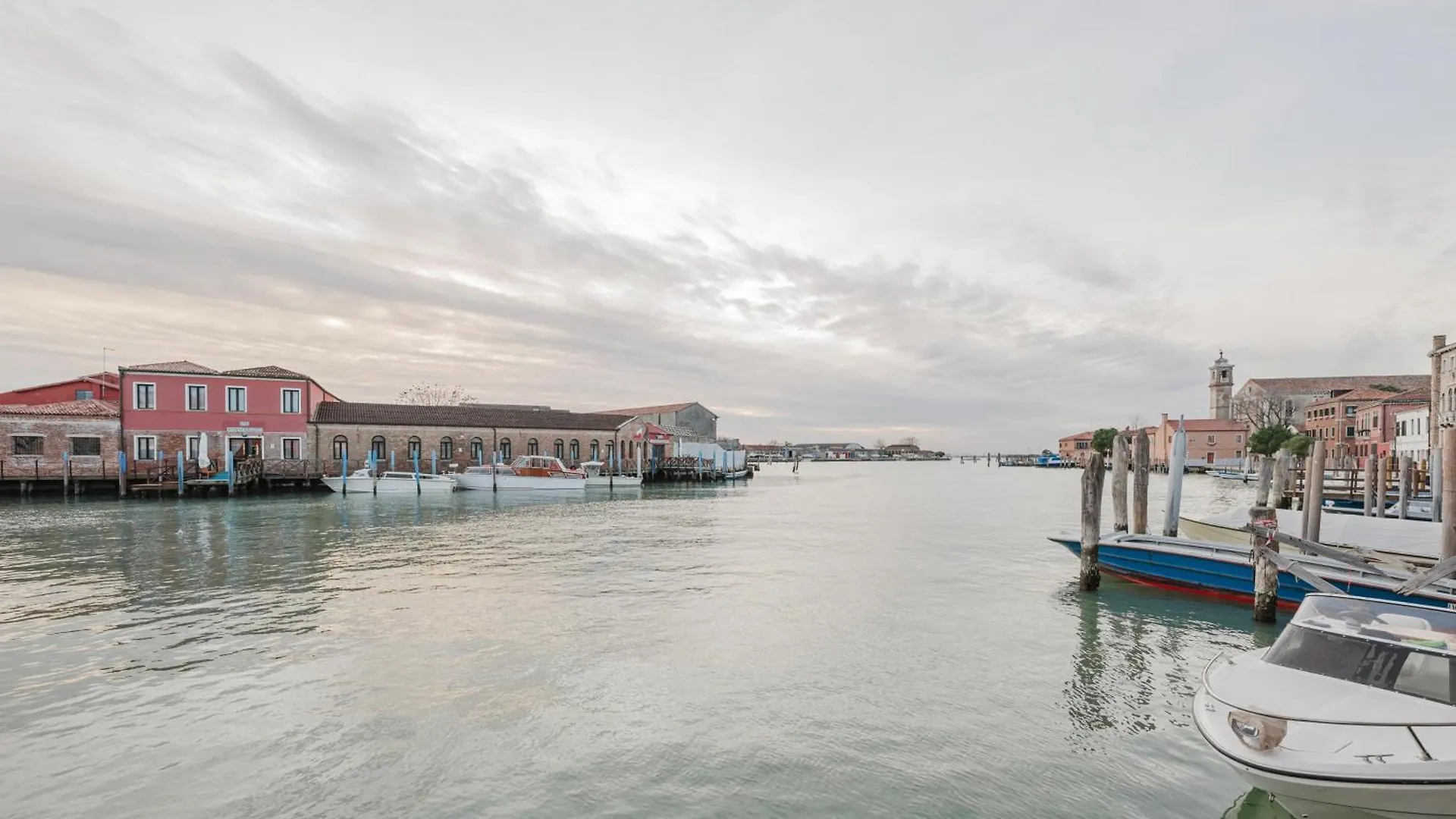 Casa Dell'Aquila - Murano - 10 Min From Venice - Wifi Lejlighed